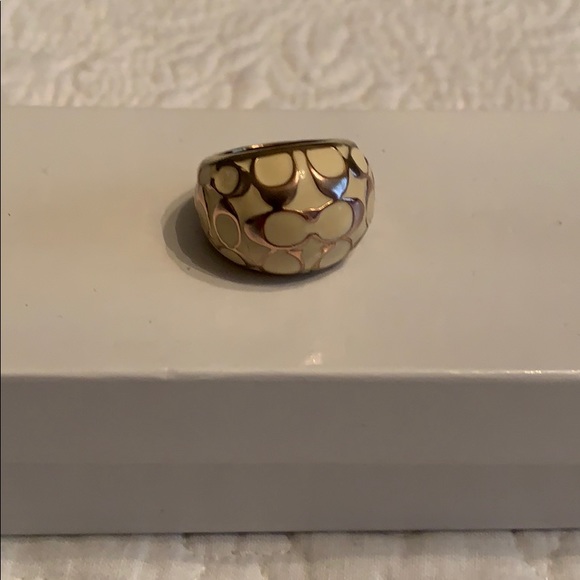 Coach ring - Picture 2 of 4